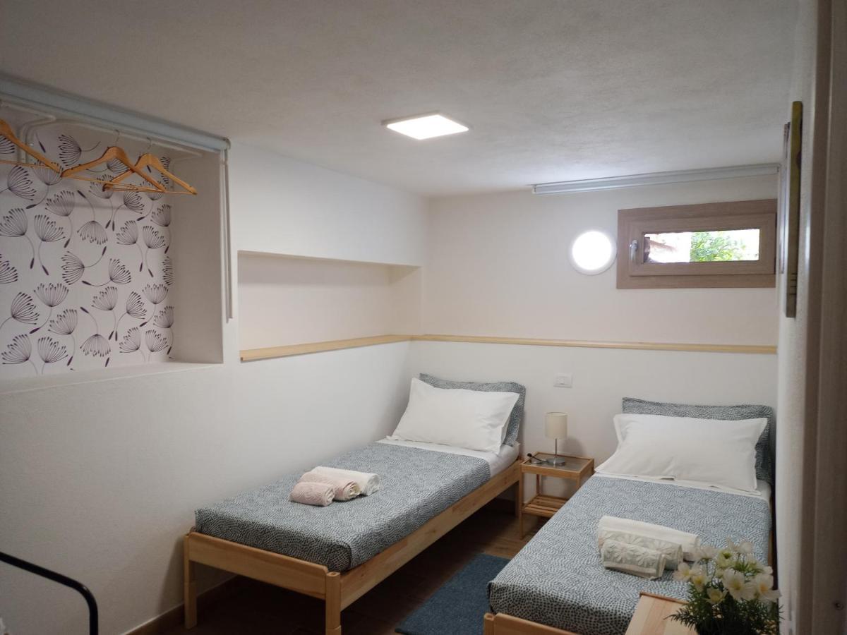 Vacanze Nella Casetta プーラ エクステリア 写真